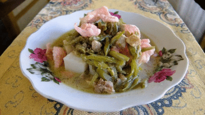 Lontong sayur tanpa telur. (merdeka.com)