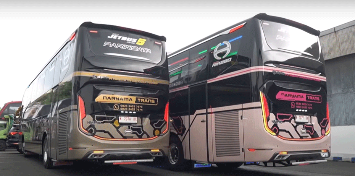 Bus baru pariwisata yang meluncur dari Karoseri Jetbus 5 rakitan Adi Putro. (YouTube Adiputro Official)