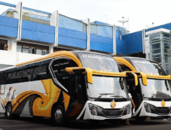 Karoseri New Armada Rilis Dua Bus Baru, Bodi Skylander, Sasis Hino RK 280