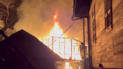 Dua Rumah Terbakar di Desa Silungkang, Diduga Akibat Korsleting Listrik