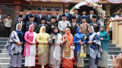Inilah 25 anggota DPRD Kota Bukittinggi masa jabatan 2024-2029. Anggota dewan foto Bersama usai rapat paripurna di kantor DPRD Bukittinggi, Rabu (7/8/2024)