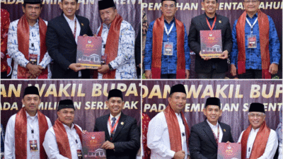 Pasangan bakal calon bupati dan wakil Bupati Agam yang daftar ke KPU.