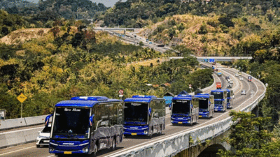 Bus PO 168 Trans di rute Jakarta-Pemalang dan sekitarnya. (PO 168 TRANS)