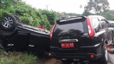 Mobil Dinas Gubernur Sumbar Dinarasikan Kecelakaan di Muara Bungo, Ini Fakta yang Sebenarnya