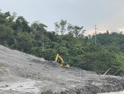Longsor Limbah PLTU Ombilin Diduga Cemari Sungai, Ancam Puluhan Ribu Jiwa 11 Longsor Limbah PLTU Ombilin Diduga Cemari Sungai, Ancam Puluhan Ribu Jiwa