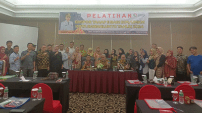 Foto bersama usai pembikaan pelatihan