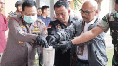 Pemusnahan barang bukti kasus narkoba.