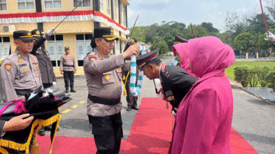 Kapolres Dharmasraya pimpin serah terima jabatan Kasat Reskrim dan wisuda purna bhakti