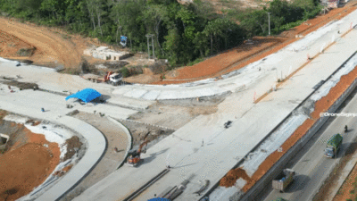 Pembangunan tol di Jambi. (drone siginjai)
