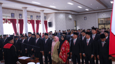 25 Anggota DPRD Payakumbuh Ucapkan Sumpah dan Janji, Boy Sandi Ketua DPRD Sementara