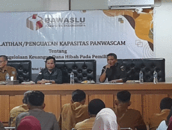 Bawaslu Dharmasraya Adakan Pelatihan Pengelolaan Dana Hibah bagi Anggota Panwascam