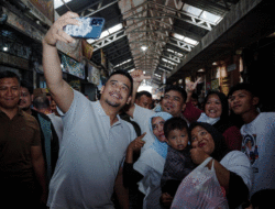 Bobby Nasution Blusukan ke Pasar Cok Kodok Padang Sidempuan, Warga Curhat Sembako Mahal dan Keluhkan Infrastruktur Jalan