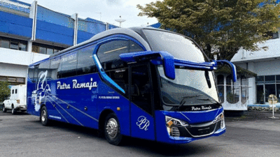 Salah satu armada bus Putra Remaja. (pariwisata.id)