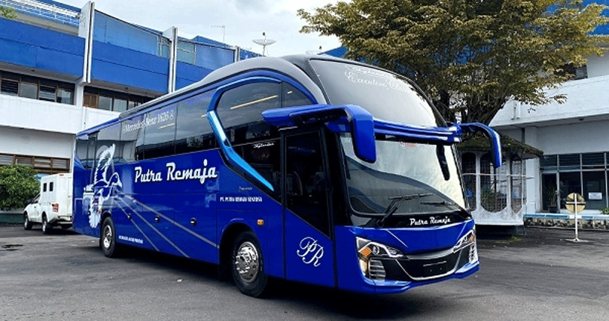 Salah satu armada bus Putra Remaja. (pariwisata.id)
