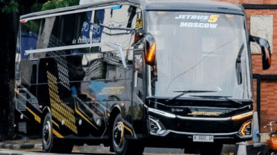 Bus baru Semeru dengan kelas dream coach. (Instagram @mahardikaaryw)