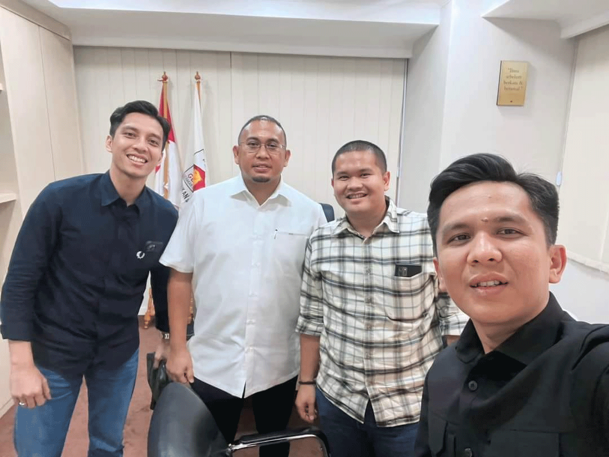 Riyanda bersama Andre Rosiade.