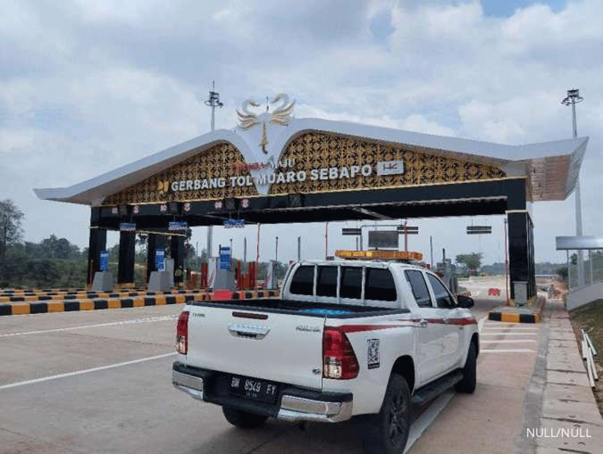 Gerbang tol di Jambi