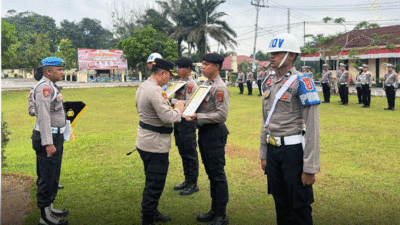 Dua Personel Polres Dharmasraya Diberhentikan dengan Tidak Hormat