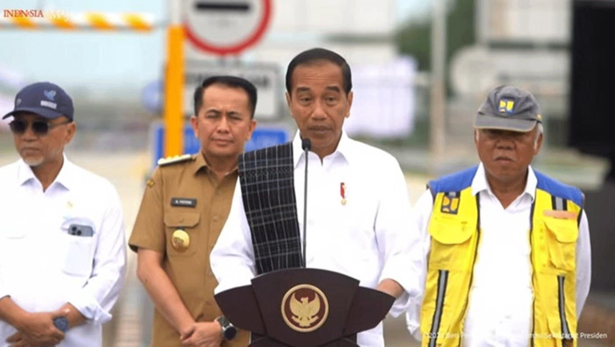Presiden Joko Widodo meresmikan ruas jalan Tol Stabat-Tanjung Pura dan Kuala Tanjung-Tebing Tinggi-Parapat, Selasa (10/9/2024).