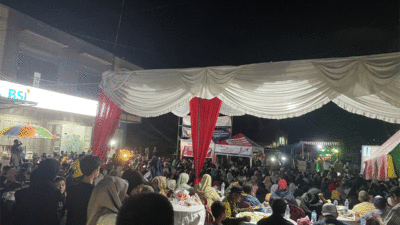 Ribuan warga hadiri silaturahim dengan pasangan bakal calon Wali Kota dan Wakil Wali Kota Sawahlunto, Riyanda-Jefrry, Sabtu (14/9/2024) malam.