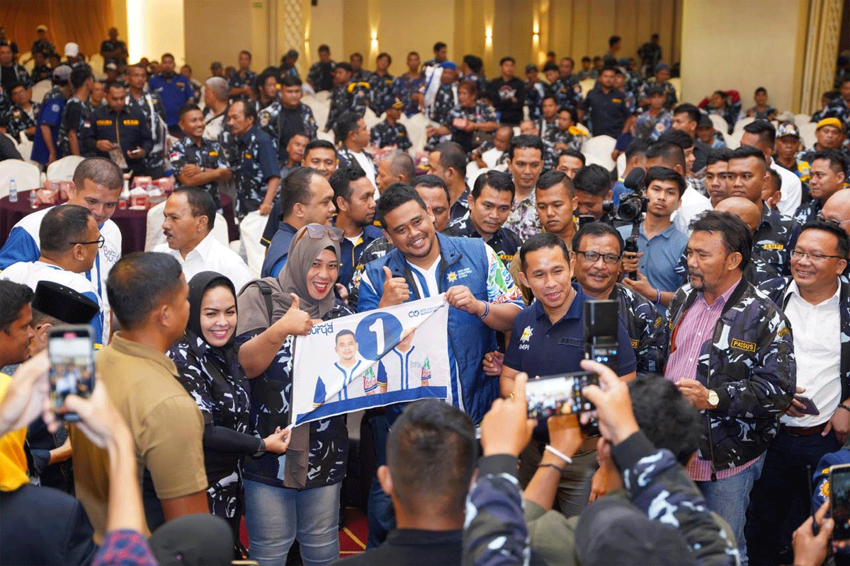 Ribuan kader Angkatan Muda Pembaharuan Indonesia (AMPI) Sumut menyambut hangat dan memberi dukungan untuk pasangan calon Bobby-Surya di Pemilihan Gubernur Sumatera Utara 2024.