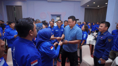 Bobby Nasution bersama kader Partai Demokrat di Sumatera Utara