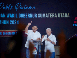 Cawagub Hasan Singgung Jalan Rusak Dekat Kantor Bupati Asahan, Surya Bilang Begini 3 Cawagub Hasan Singgung Jalan Rusak Dekat Kantor Bupati Asahan, Surya Bilang Begini