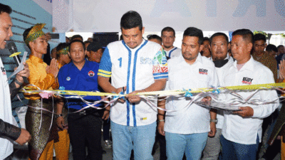 Calon Gubernur Sumatera Utara nomor urut 1, Bobby Nasution meresmikan Posko Pemenangan Bobby-Surya di Kota Tebing Tinggi, Senin (14/10/2024).