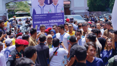 Bobby Nasution sapa pendukung di Tebing Tinggi