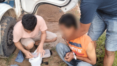 Barang bukti dan tersangka yang diamankan polisi