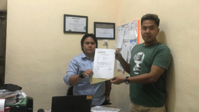 Penyerahan laporan ke Bawaslu Kuansing