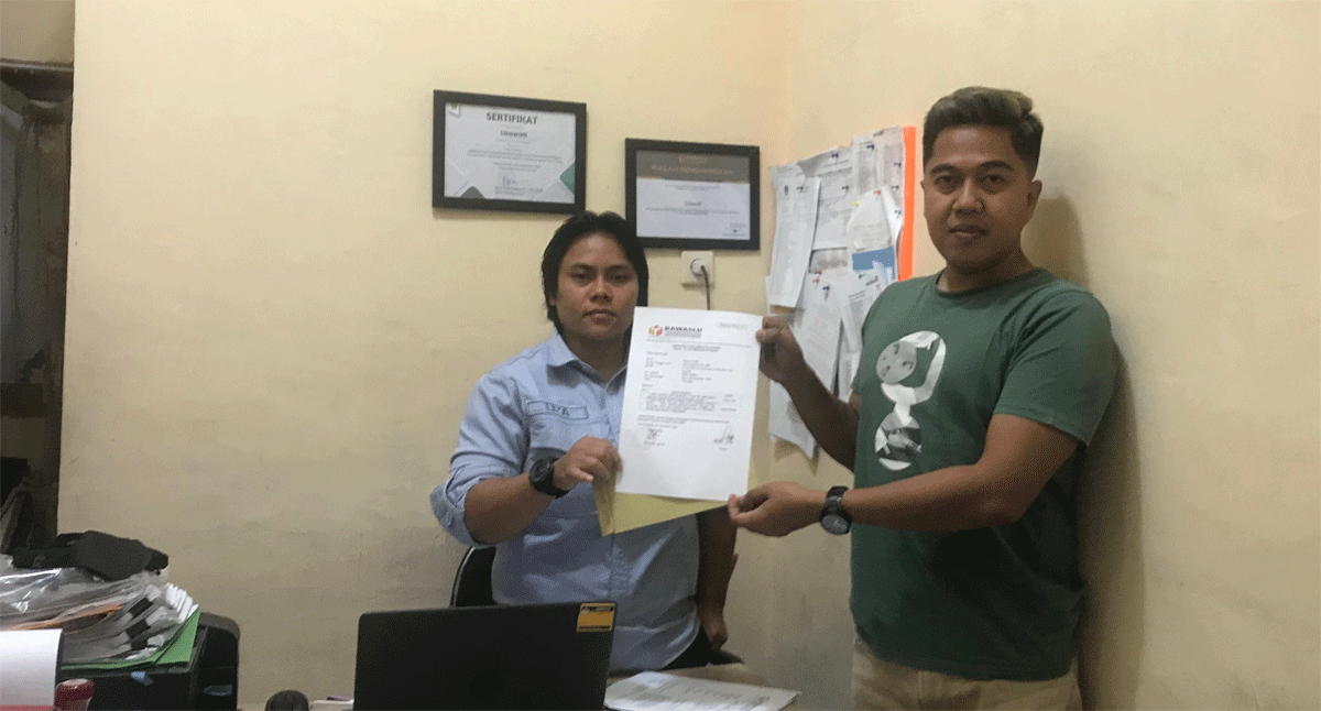 Penyerahan laporan ke Bawaslu Kuansing
