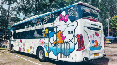 Salah satu armada bus KYM Trans.