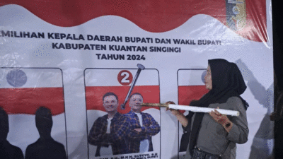 Simulasi pencoblosan surat suara Pilkada Kuansing