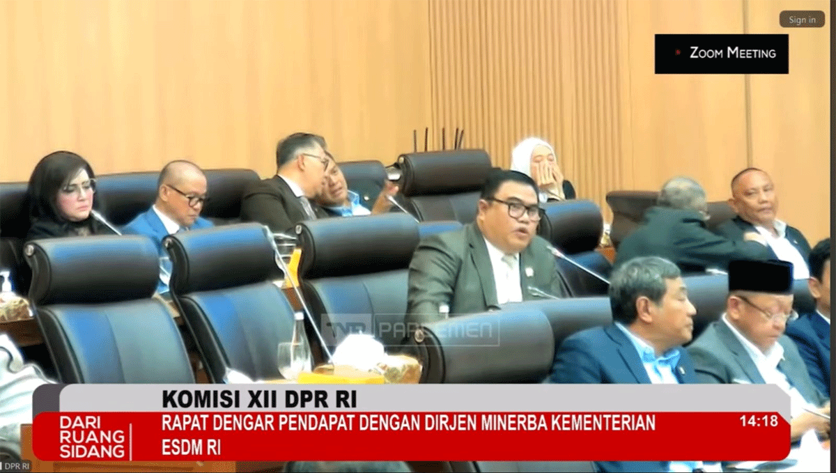 Rapat dengar pendapat Komisi XII DPR dengan Kementerian EDSM