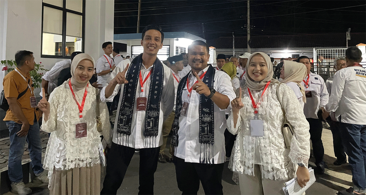Riyanda-Jeffry ketika hendak ikut debat yang diadakan KPU Sawahlunto