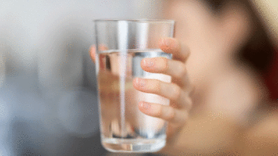 Minum air putih jangan sampai kurang