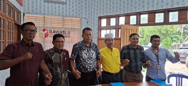 Tim pemenangan paslon wali kota beri klarifikasi ke Bawaslu Payakumbuh