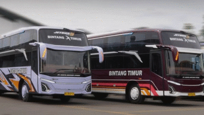 Bus baru Bintang Timur.