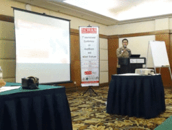 Dosen dari Indonesia Presentasikan Inovasi Implementasi Hipertensi Berbasis Digital Dalam Seminar Internasional di Malaysia