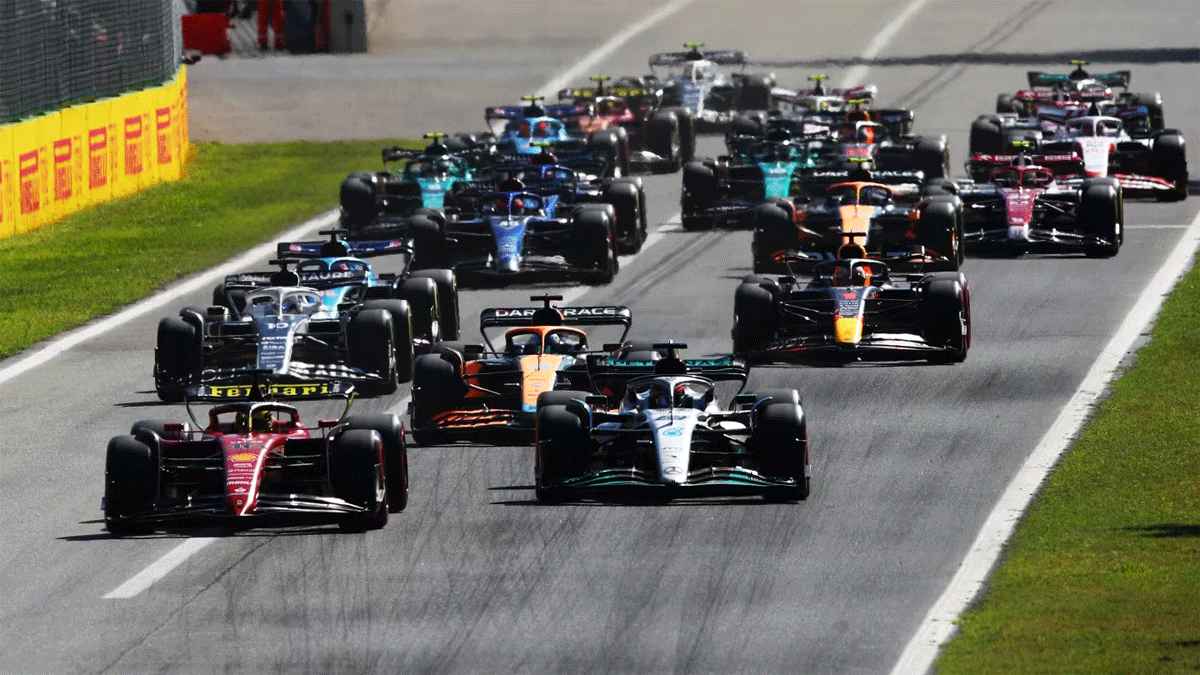 Para pebalap beraksi di Formula 1