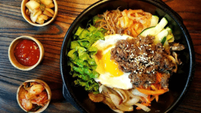 Makanan Korea yang digandrungi anak muda. (katadata)