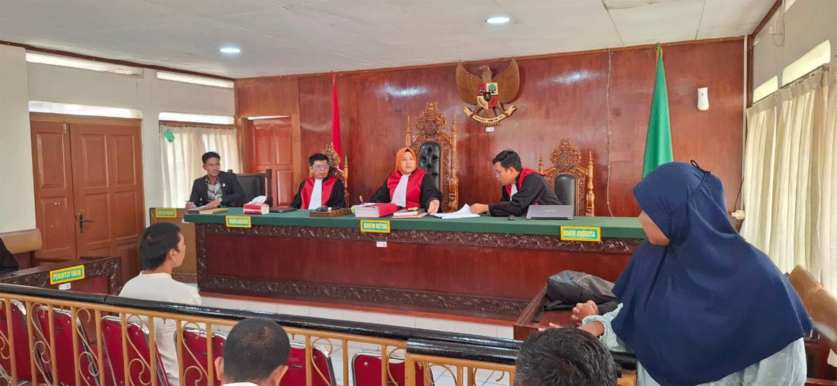 Pengadilan Negeri (PN) Tanjung Pati memvonis terdakwa pelaku pembunuhan ketua kelompok PNM (Permodalan Nasional Madani) Membina Ekonomi Keluarga Sejahtera (MEKAAR)