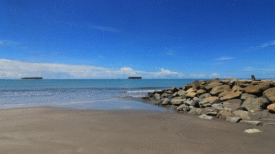 Pantai Gandoriah yang indah. (Tripadvisor)