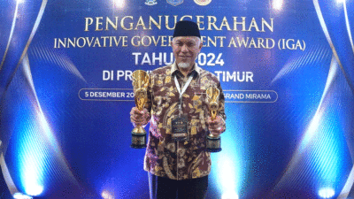 Gubernur Mahyeldi terima dua penghargaan dari Kemendagri. (Biro Adpim)