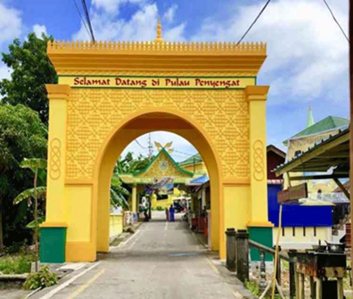 Gerbang Pulau Penyengat di Kepuluan Riau. (pergidulu.com)
