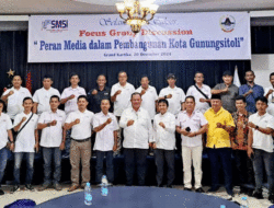 Wali Kota Harapkan SMSI Jadi Pilar dalam Mewujudkan Gunungsitoli Hebat 9 Wali Kota Harapkan SMSI Jadi Pilar dalam Mewujudkan Gunungsitoli Hebat