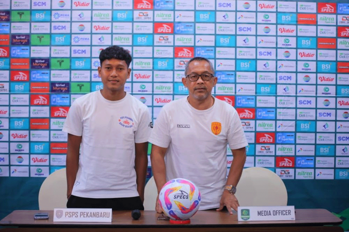 Pelatih PSPS, Aji Santoso