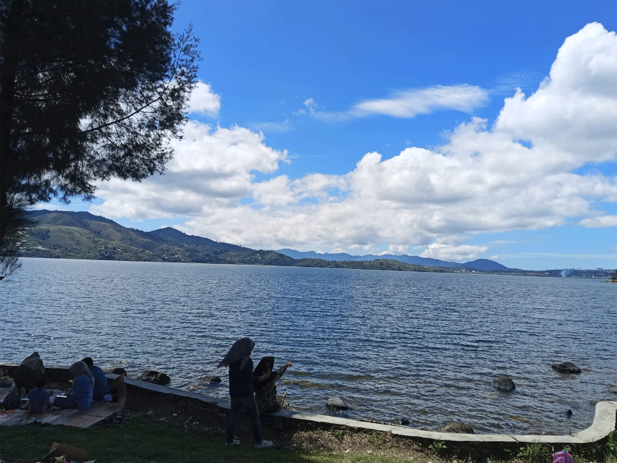 Panorama alam yang menyejukkan mata di Alahan Panjang, Kecamatan Lembah Gumanti, Kabupaten Solok.