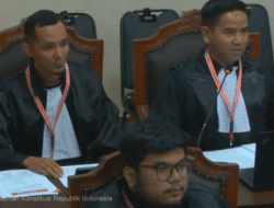 Sidang Sengketa Pilkada Limapuluh Kota, Pihak Terkait Bantah Dalil Cacat Hukum Ijazah dan TSM 6 Sidang Sengketa Pilkada Limapuluh Kota, Pihak Terkait Bantah Dalil Cacat Hukum Ijazah dan TSM